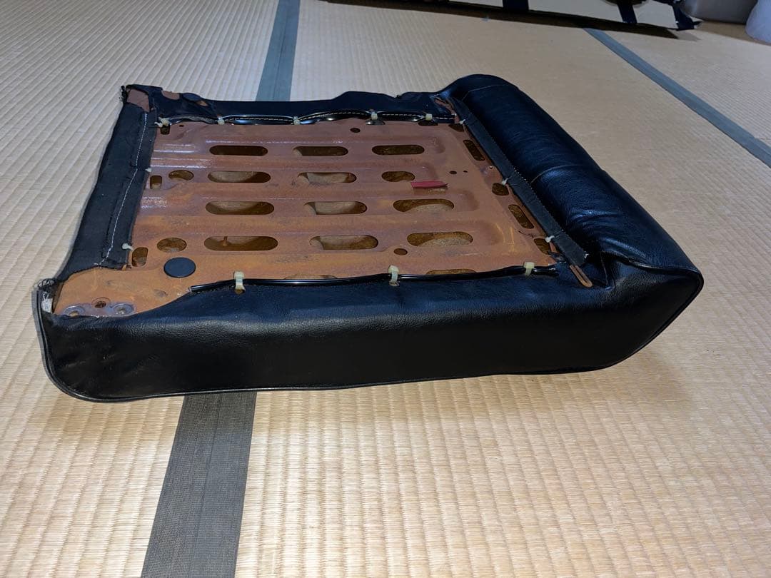 AE86 リアシート 背もたれのみ 美品