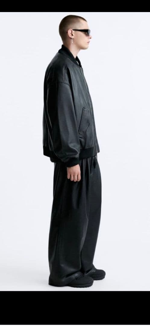 メゾンスペシャル　ZARA　レザーボンバージャケット。Ｍサイズ