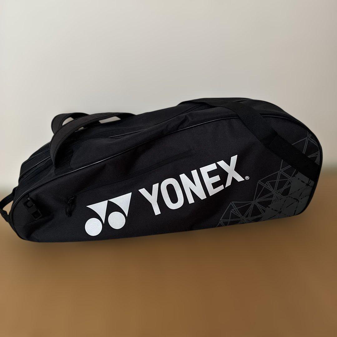 YONEX バドミントンラケット 2本　バッグ付