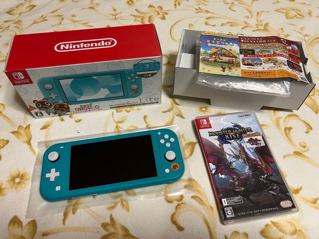 ニンテンドースイッチライト どうぶつの森まめきち＆つぶきち アロハ柄　おまけ付き