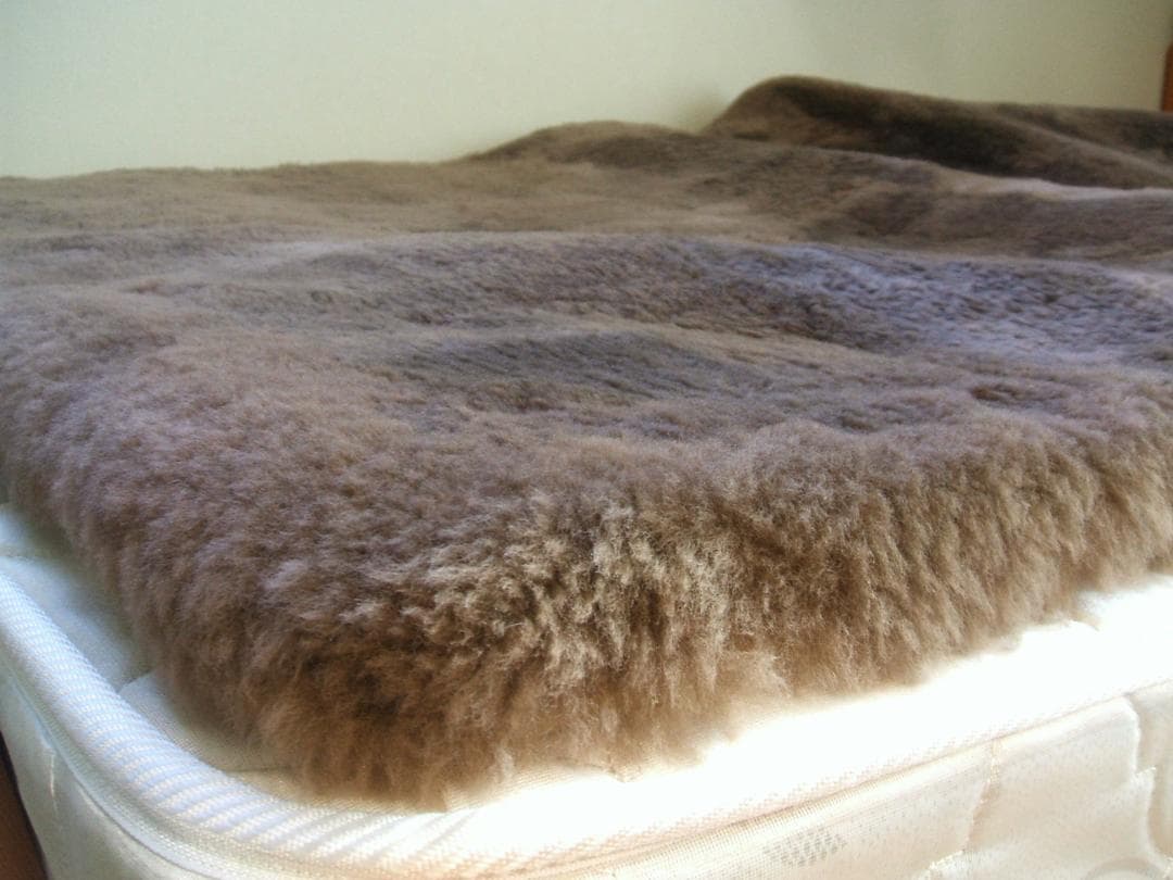 最後の１点新品＊じぶんまくら日本ムートン製＊毛足３５ミリ＊ムートンシーツ