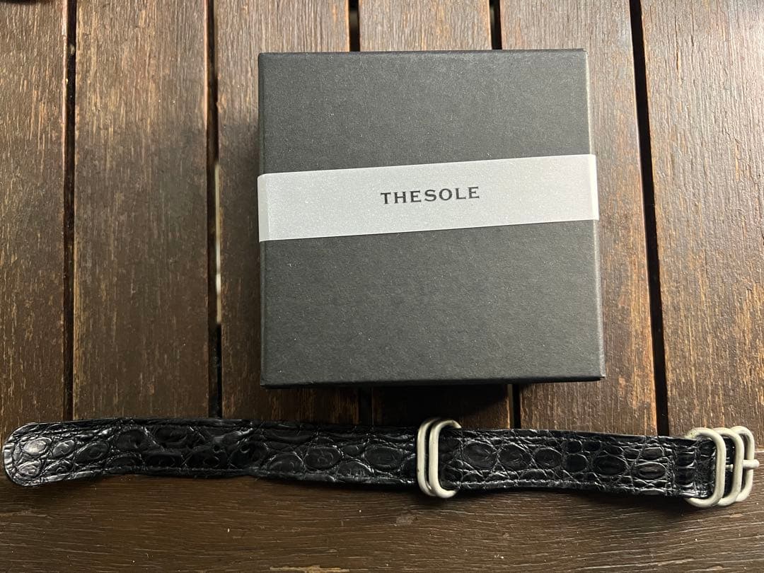 THESOLE ザソール　クロコダイルNATOベルト　20mm ブラック