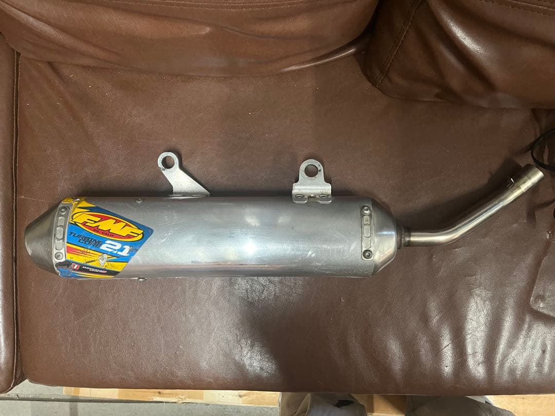 FMF Turbine Core 2.1 マフラー