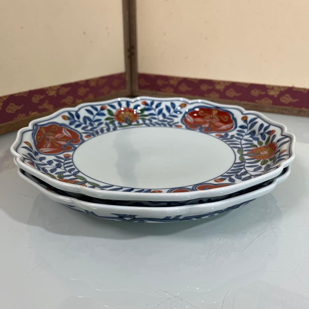 源右衛門　古伊万里風錦唐花　大皿２枚　25㎝