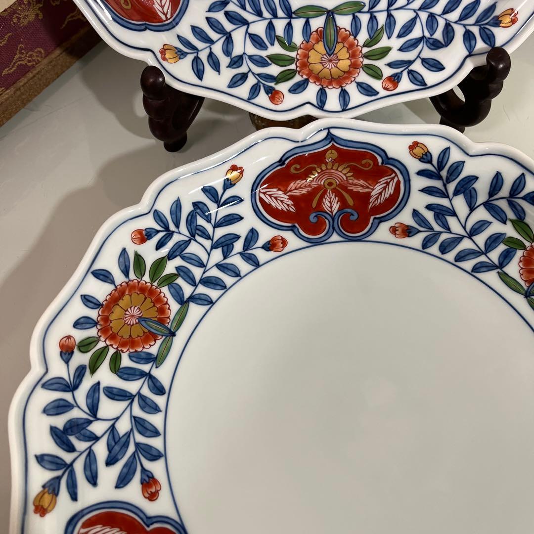 源右衛門　古伊万里風錦唐花　大皿２枚　25㎝