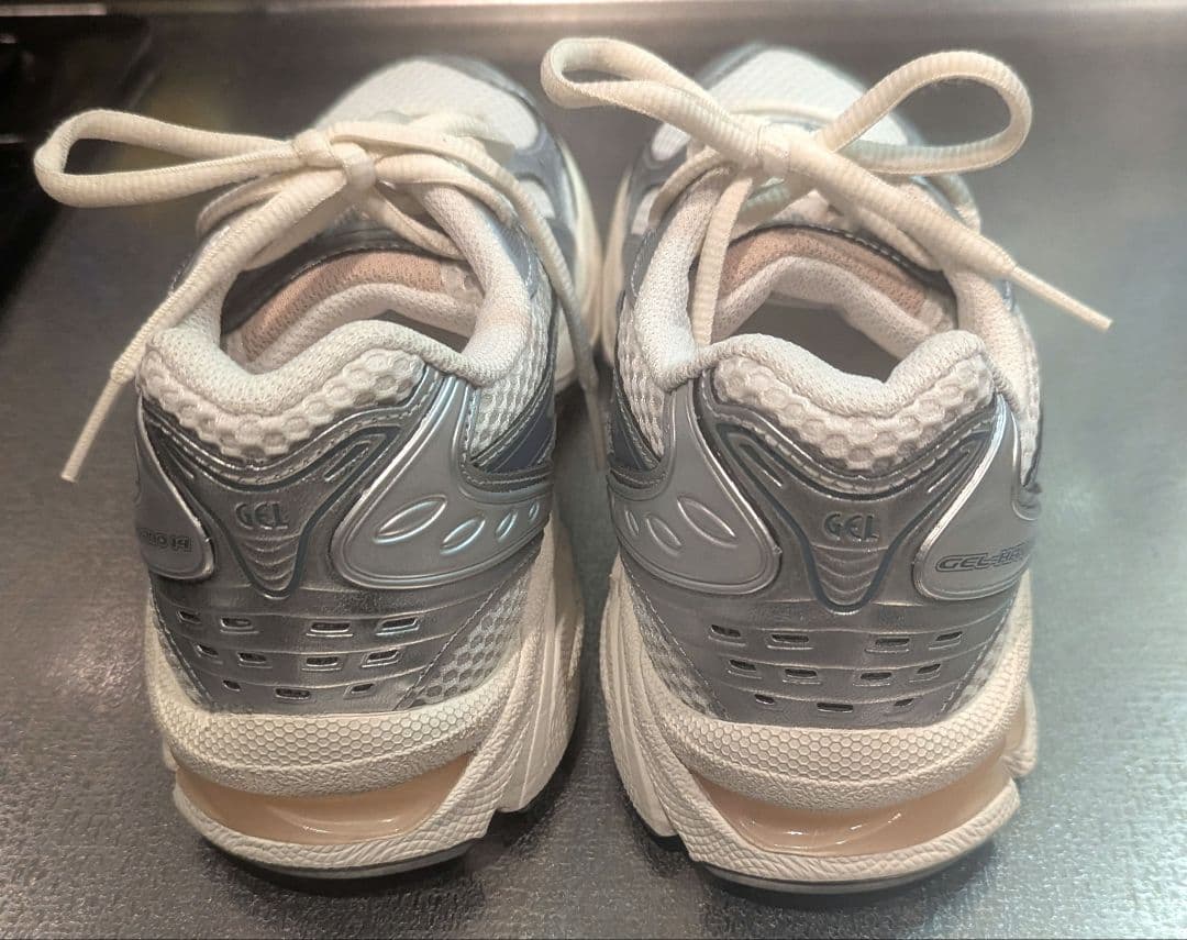靴 asics GEL-KAYANO14 CRM 24.5cm
