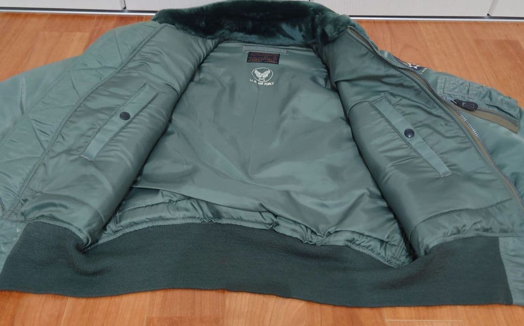 A satoshi様　バズリクソンUS AIR FORCE フライトジャケット