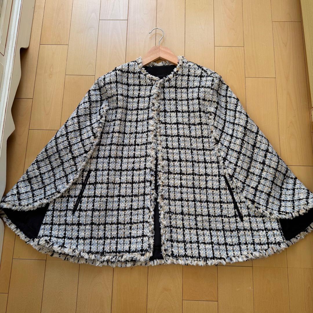 新品 STRASBURGO ケープ付きベスト