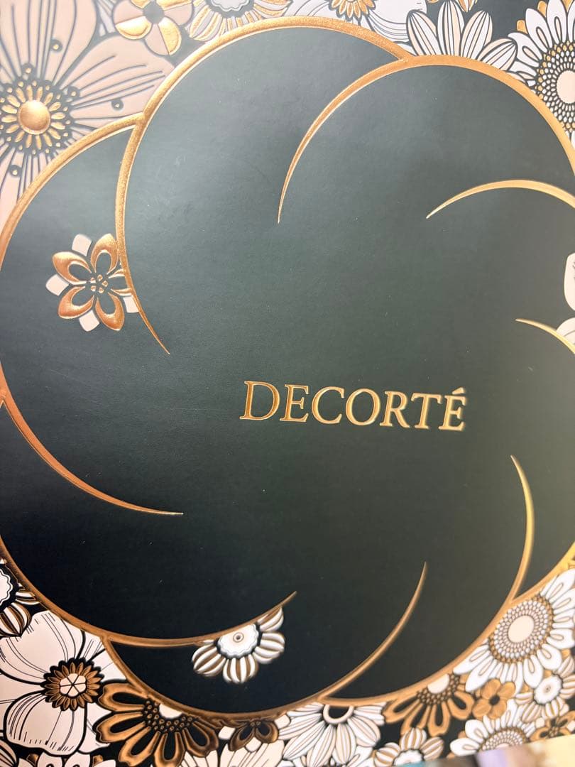 コスメデコルテ エターナルブルームコレクション 2025 限定　クリスマスコフレ