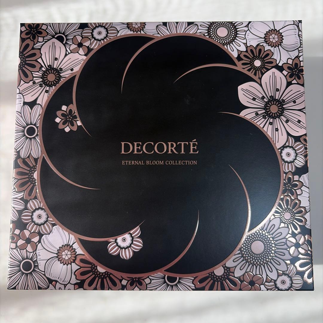 コスメデコルテ エターナルブルームコレクション 2025 限定　クリスマスコフレ