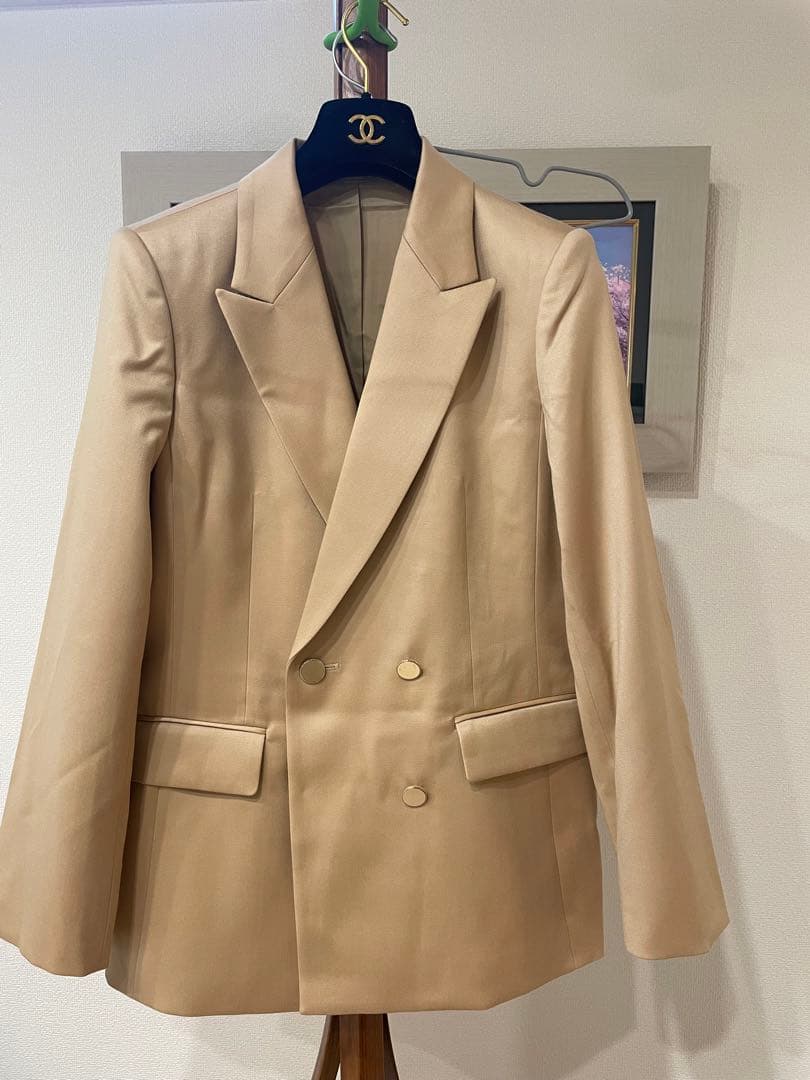 アナイ　ANAYI おしゃれなウールサテンダブル ジャケット新品　サイズ36