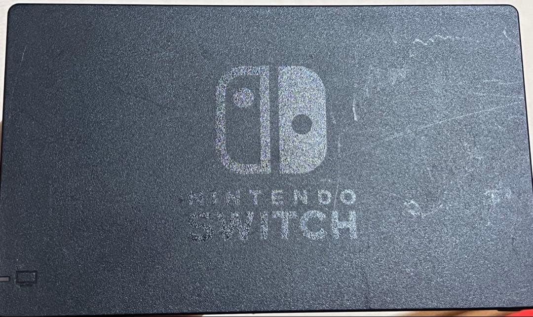 Nintendo Switch 本体　ジョイコンなし