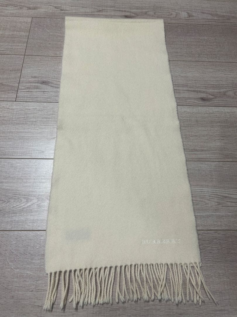 バーバリーロンドン　英国製 カシミヤ100% マフラー アイボリー　無地　刺繍