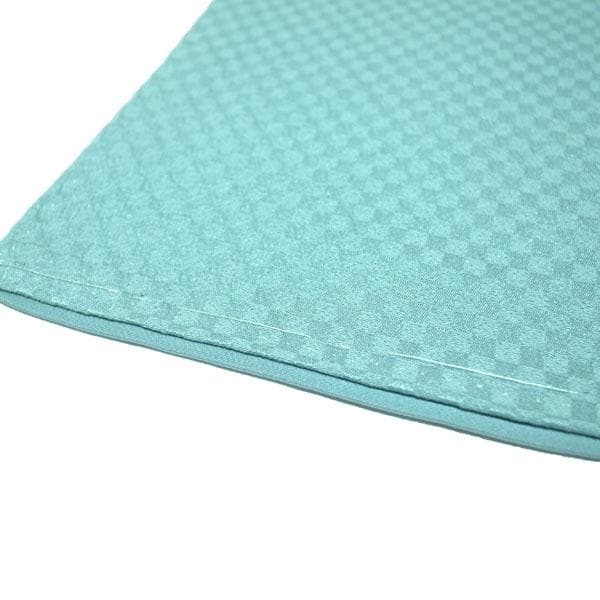 色無地 着物 袷 水色 紋入り 木瓜 地紋 市松 裄66 Ｍ 中古 sn1770