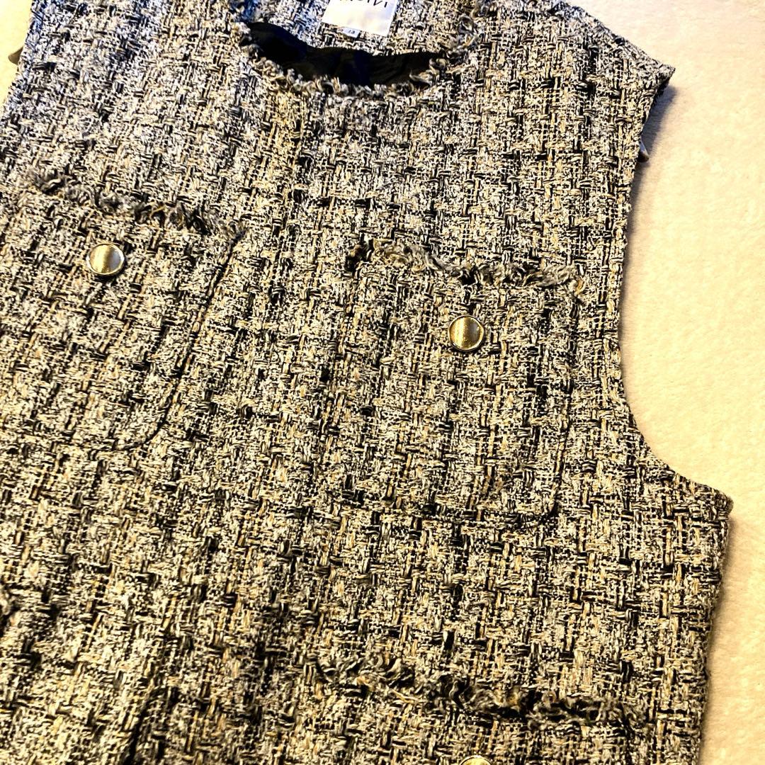 【美品】INDIVI ミックス ツイードジレ 大きいサイズ 13号 金ボタン