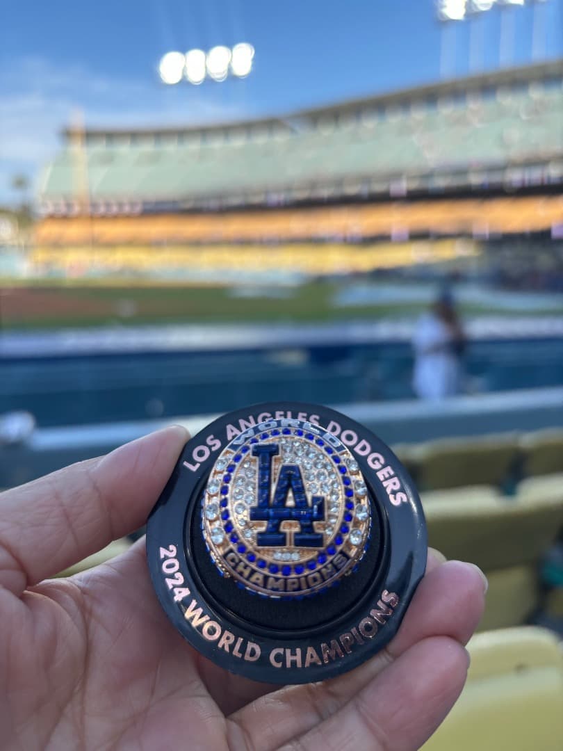 り*ご様 ドジャーススタジアム　配布品　ベッツリング