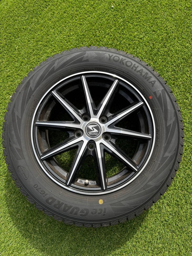 strategy 16インチ スタッドレス 4本 タイヤ付き【ジャンク扱い】