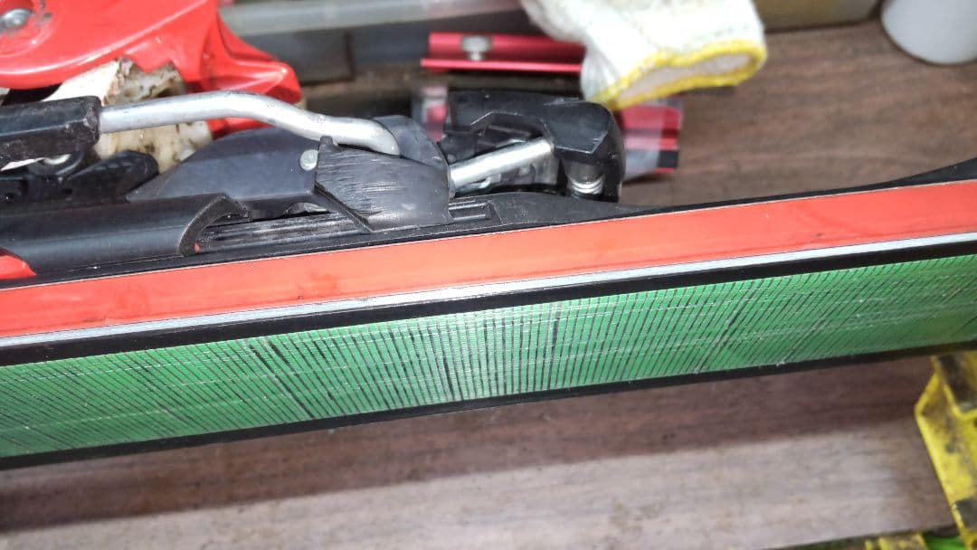 Atomic Redster G9i スキー板