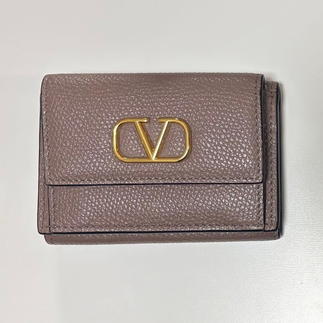 Valentino ガラヴァーニ 三つ折り財布