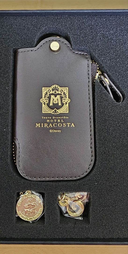 ホテルミラコスタ スイートルーム 記念品 本革キーケース