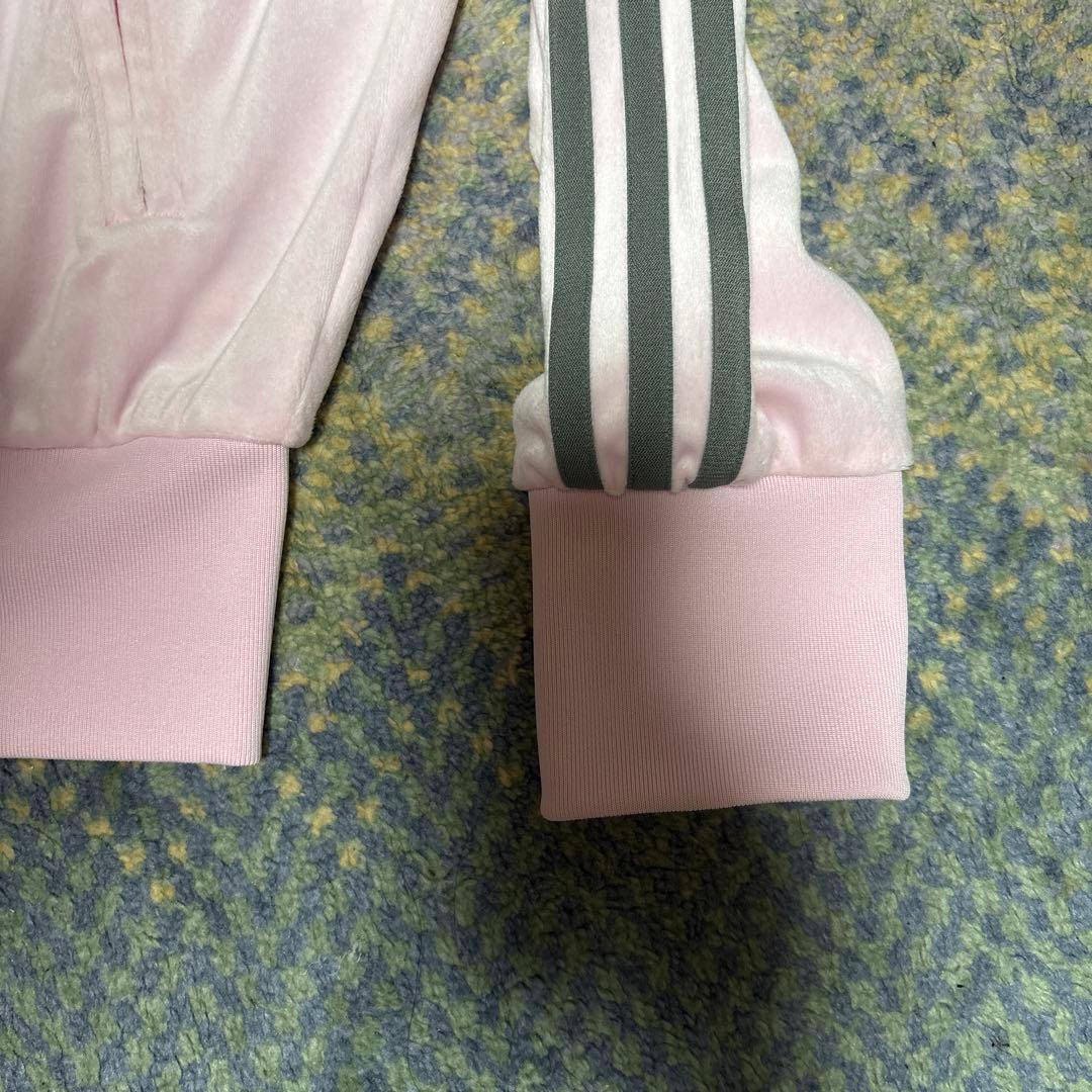 M*様 adidas ピンク ベロア トラックジャケット