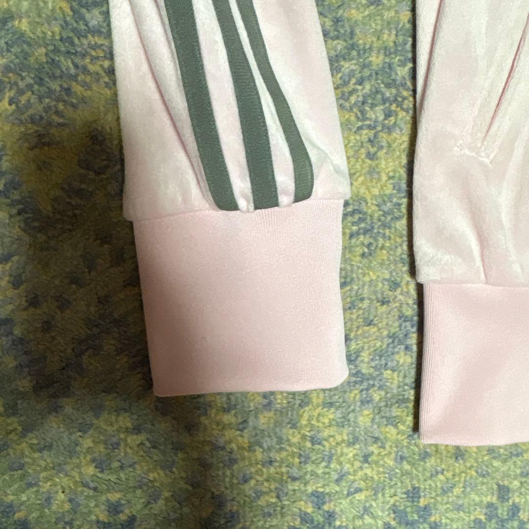 M*様 adidas ピンク ベロア トラックジャケット