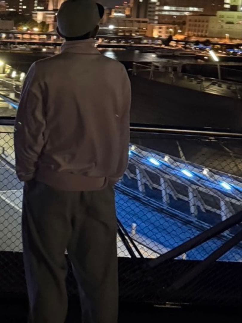 M*様 adidas ピンク ベロア トラックジャケット