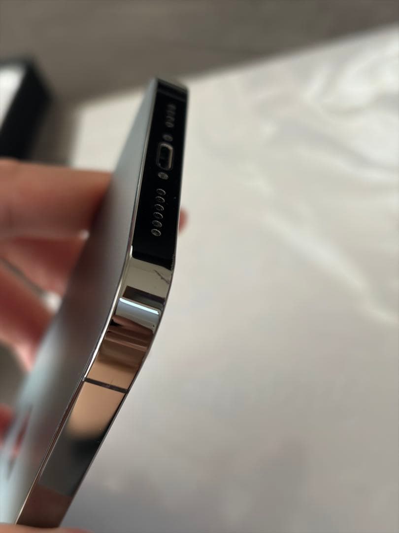 携帯電話本体 Sakura