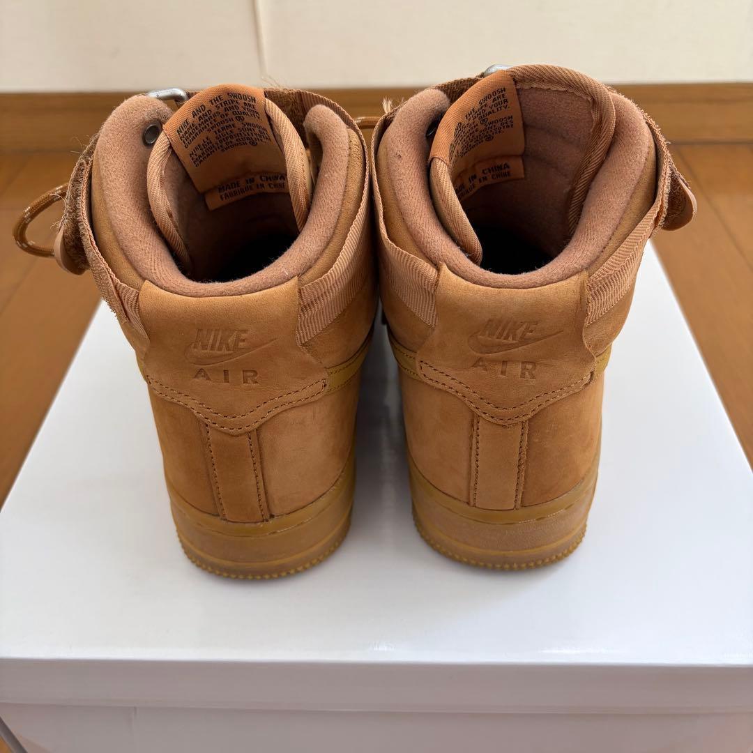 NIKEのAIR FORCE 1 MID ブラウン 23.5