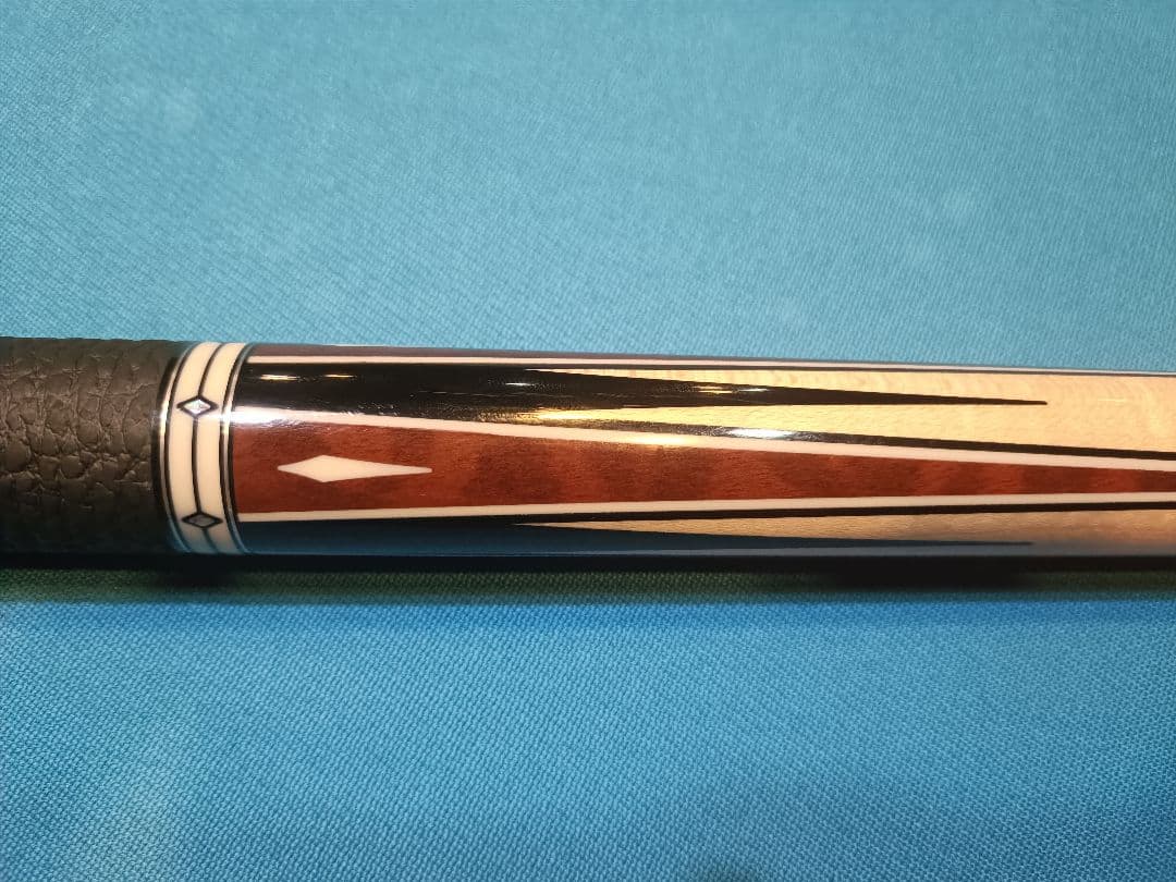 hide プレデター IKON3-2 +revo12.4 BVP