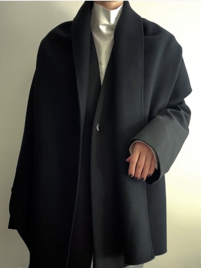 【新品未使用タグ付き】digne throw shawl coat ブラック