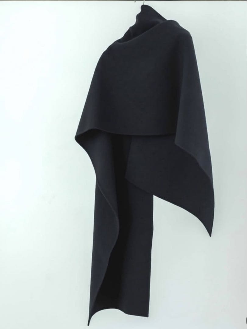 【新品未使用タグ付き】digne throw shawl coat ブラック