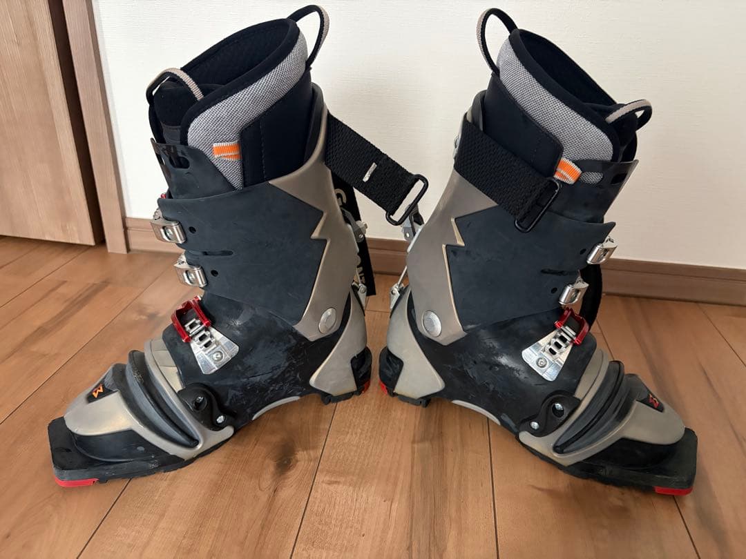 【激レア】Garmont VOODOO75テレマークブーツ