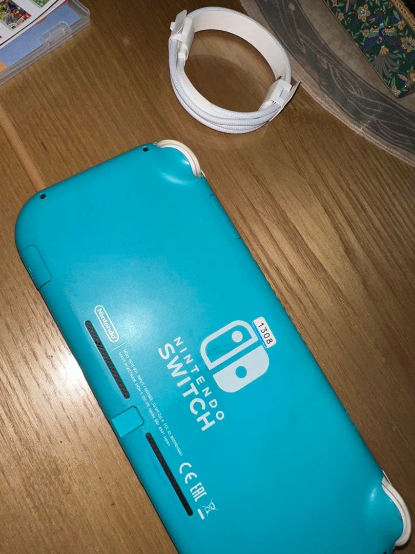 Nintendo Switch Lite ターコイズ 本体とゲーム2本付き