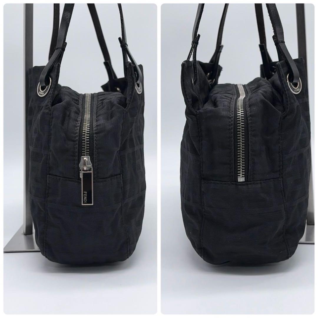 フェンディ　トートバッグ　ズッカ柄　肩がけ　ブラック　FF 黒