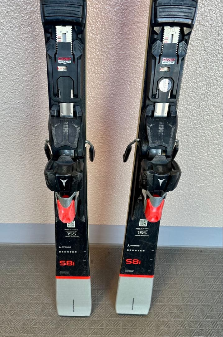 ATOMIC REDSTER S8i 155cm スキー板とビンディング付き
