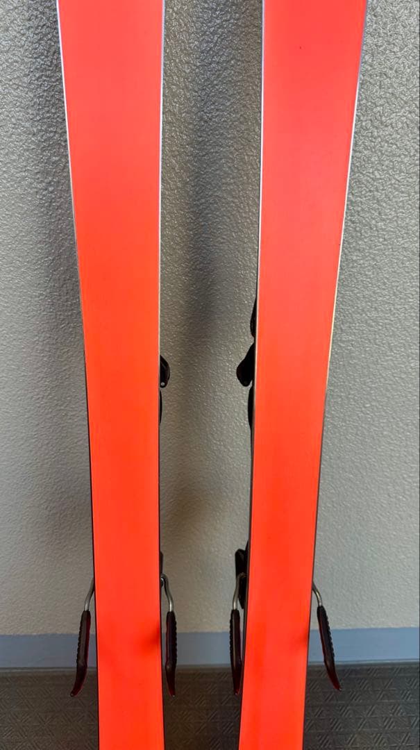 ATOMIC REDSTER S8i 155cm スキー板とビンディング付き