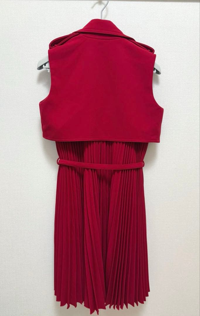 GIANA レッド　ケープ　ドレス　ワンピ　プリーツ