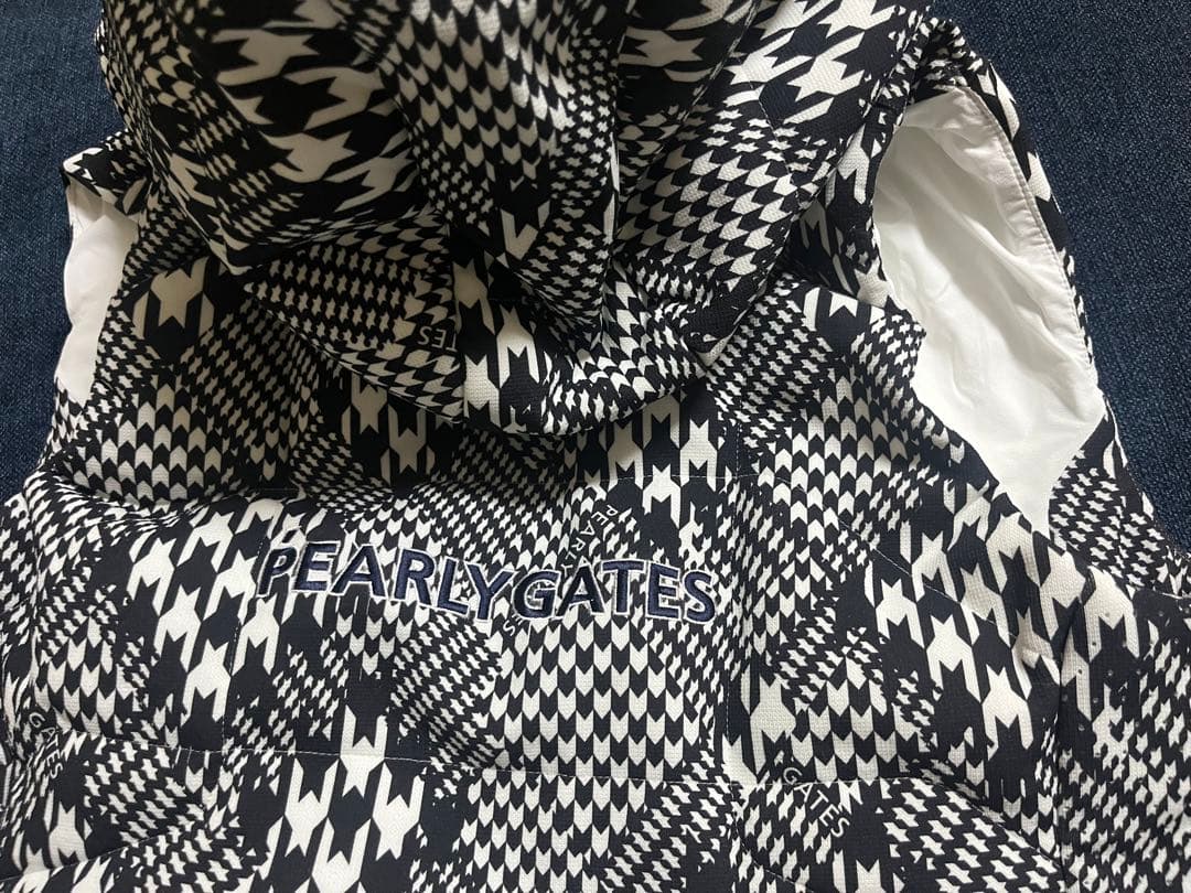 【美品】パーリーゲイツ　中綿フーディベスト　１