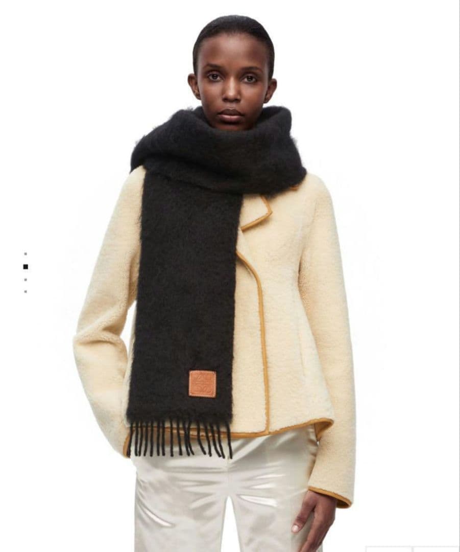 山田涼介着用モデル LOEWE ロエベ モヘアマフラー 黒 ブラック スカーフ