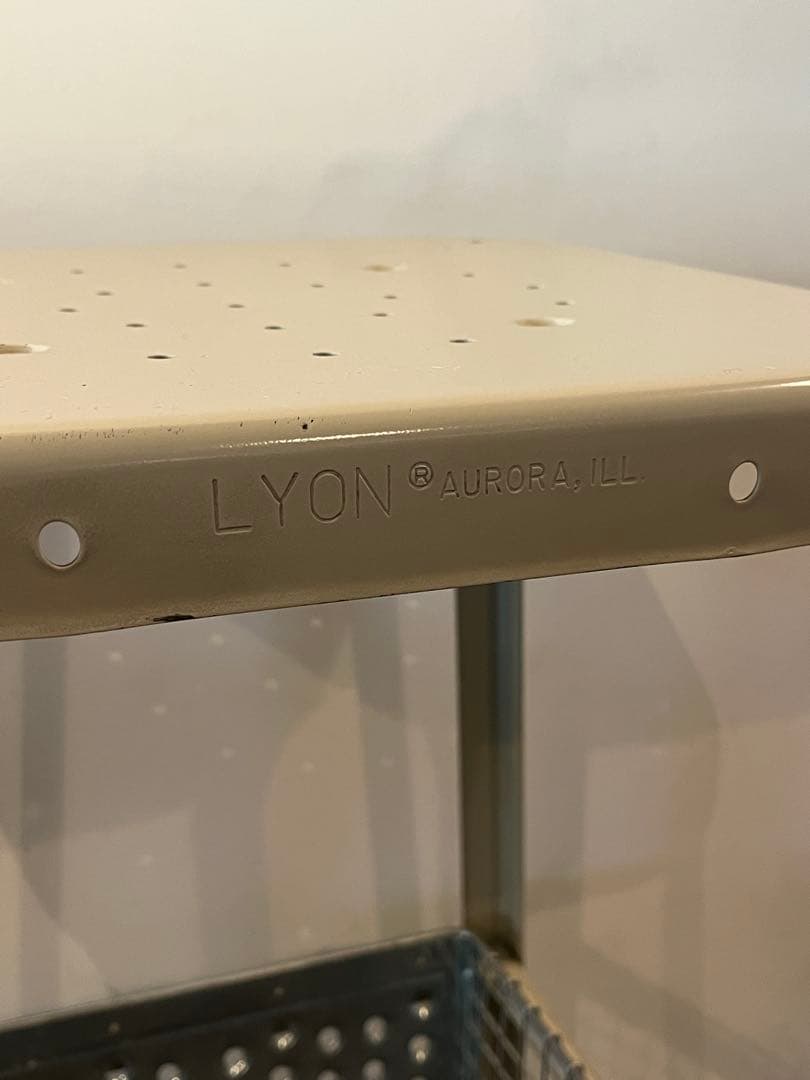 パシフィックファニチャーサービス P.F.S リヨン LYON スツール 廃盤