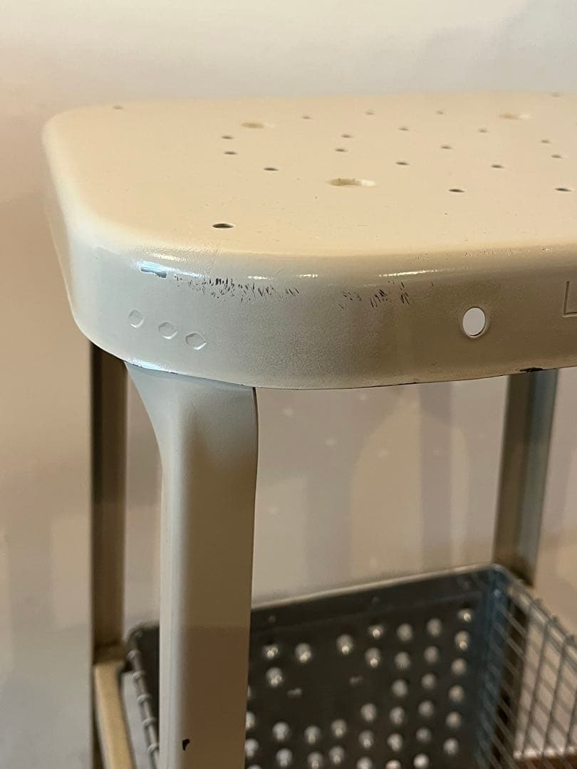 パシフィックファニチャーサービス P.F.S リヨン LYON スツール 廃盤