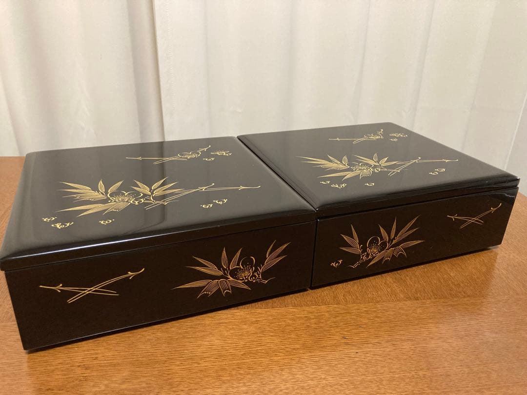 未使用新品 輪島塗 沈金彫 二段 重箱 松竹梅 桐箱付 漆塗り 金箔装飾 お正月