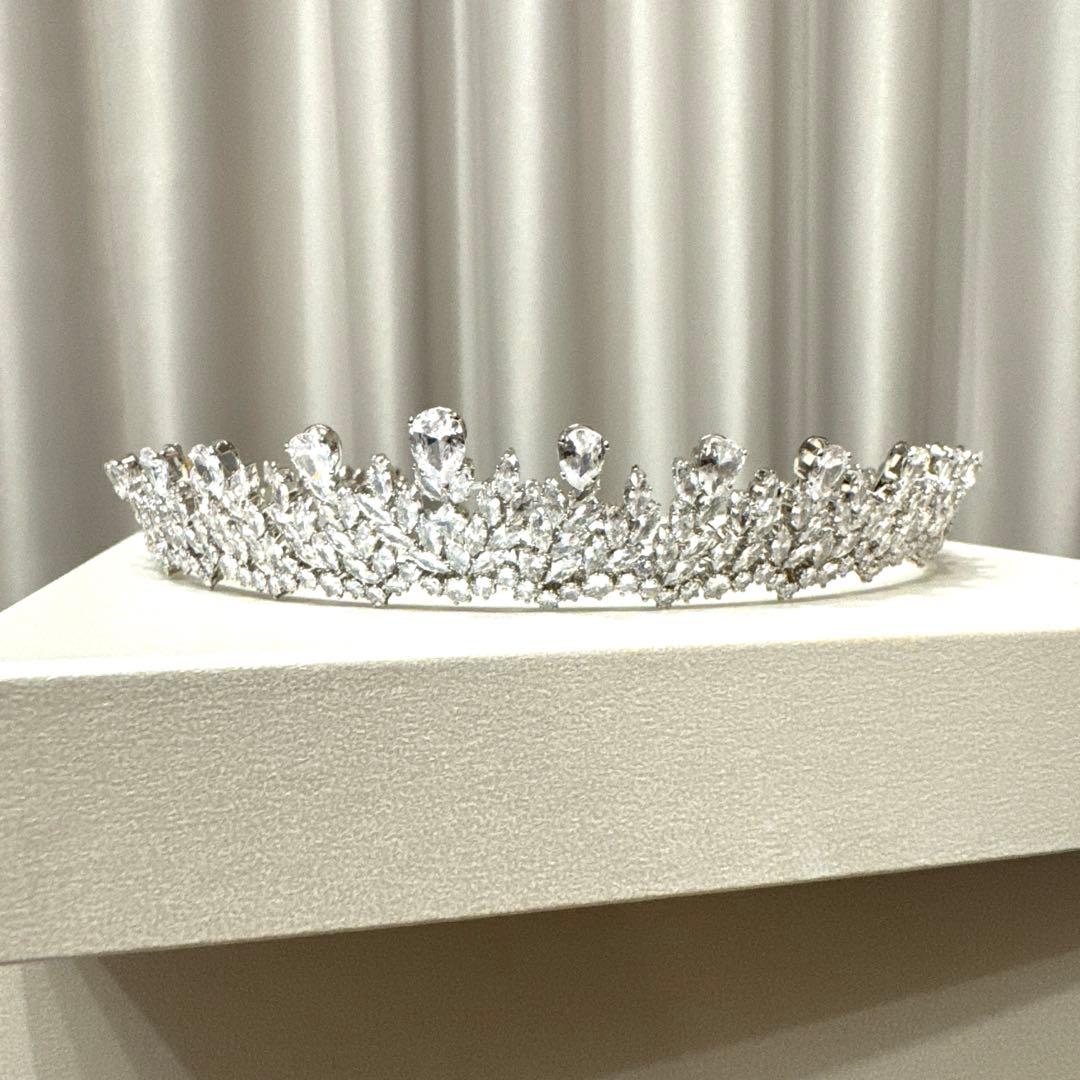 ラブティアラ　イリナジルコニアティアラ