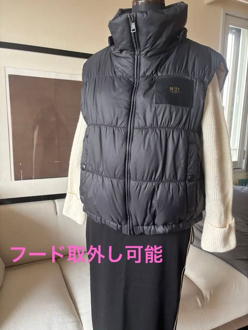N°21★ヌメロヴェントゥーノ★ロゴパッチデザインダウンベスト