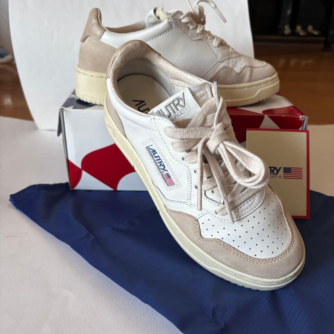 Deuxieme Classe AUTRY/オートリーMEDALIST LOW