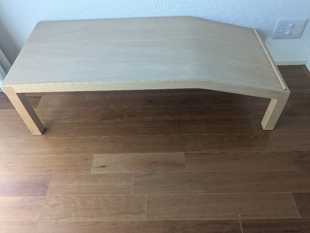 アクタス　絵本ななめテーブル