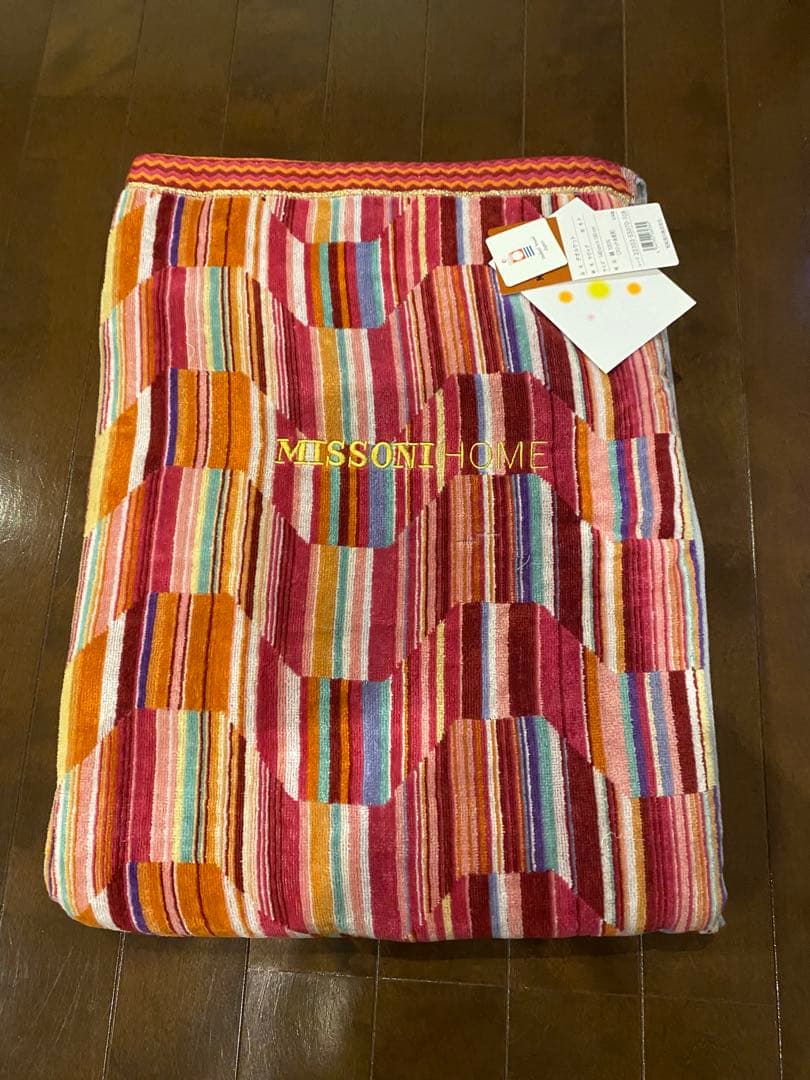 国産　MISSONI  タオルケット 新品未使用　レッド配色