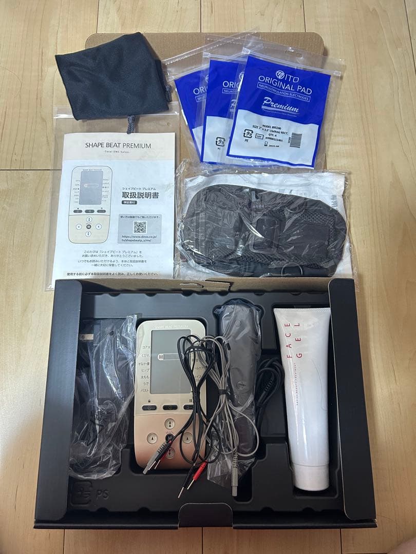 シェイプビートプレミアム　EMS機器