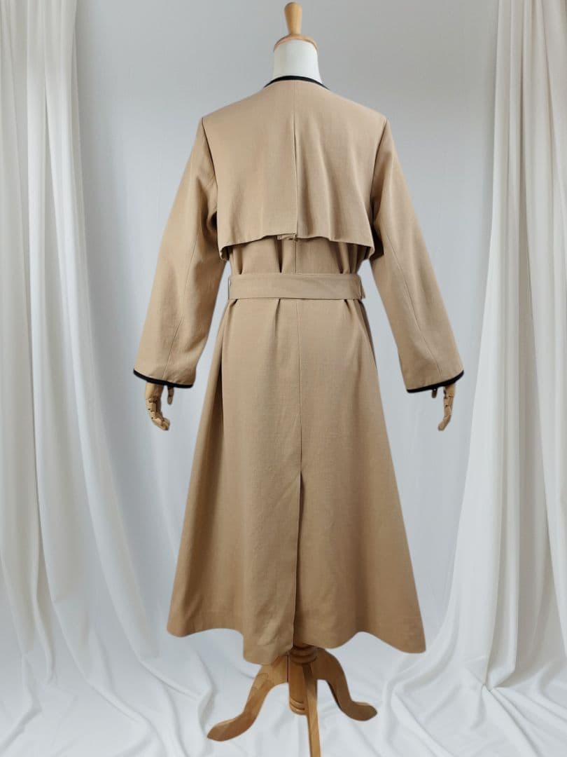 美品 UNTITLED プレッピートレンチコート